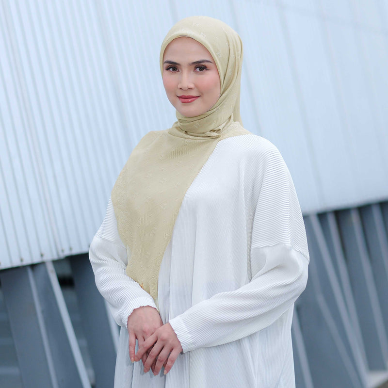 HIJAB DEENAY X SYAGINI BLOOM IVORY