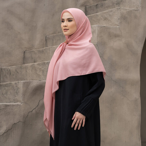 Hijab Polos Segi Empat Deenay Liza Matte Gold Syari Series (New Logo)