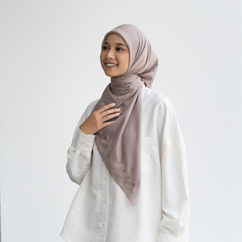 HIJAB POLOS DEENAY SERUNI SERIES