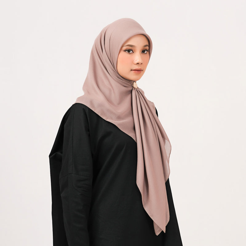 Hijab Polos Segi Empat Deenay Jasmine Series