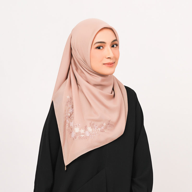 Hijab Polos Segi Empat Deenay Jasmine Series