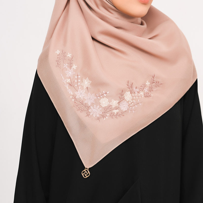 Hijab Polos Segi Empat Deenay Jasmine Series