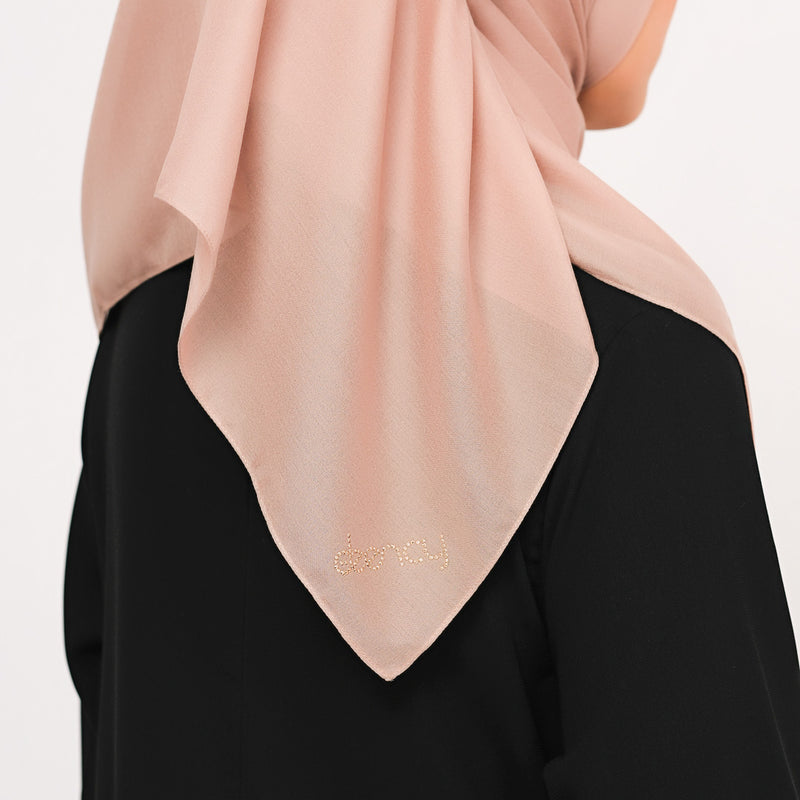 Hijab Polos Segi Empat Deenay Jasmine Series