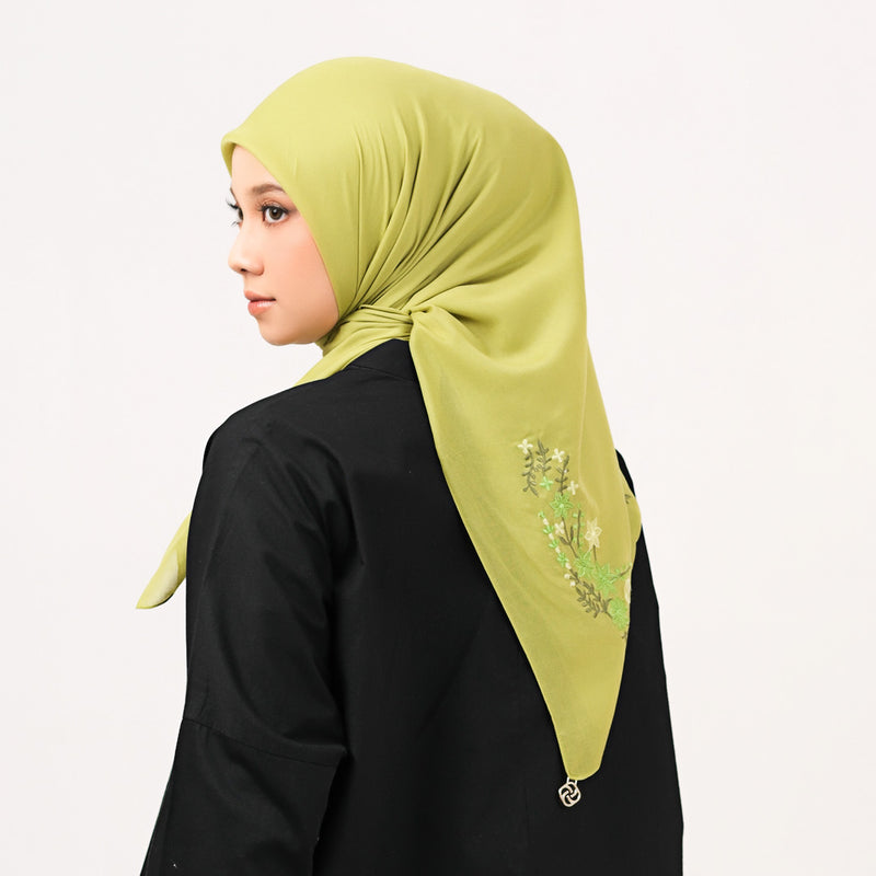 Hijab Polos Segi Empat Deenay Jasmine Series