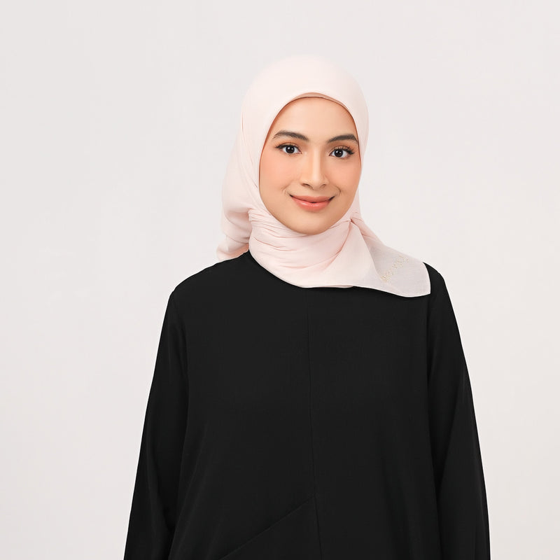 Hijab Polos Segi Empat Deenay Jasmine Series