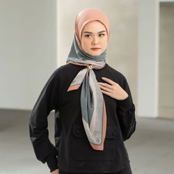 HIJAB DEENAY MOTIF SEGI EMPAT ELLADINE SERIES