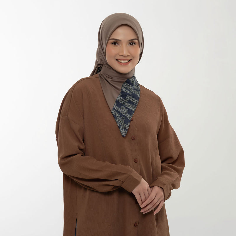 Hijab Motif Segi Empat Deenay Jada Series