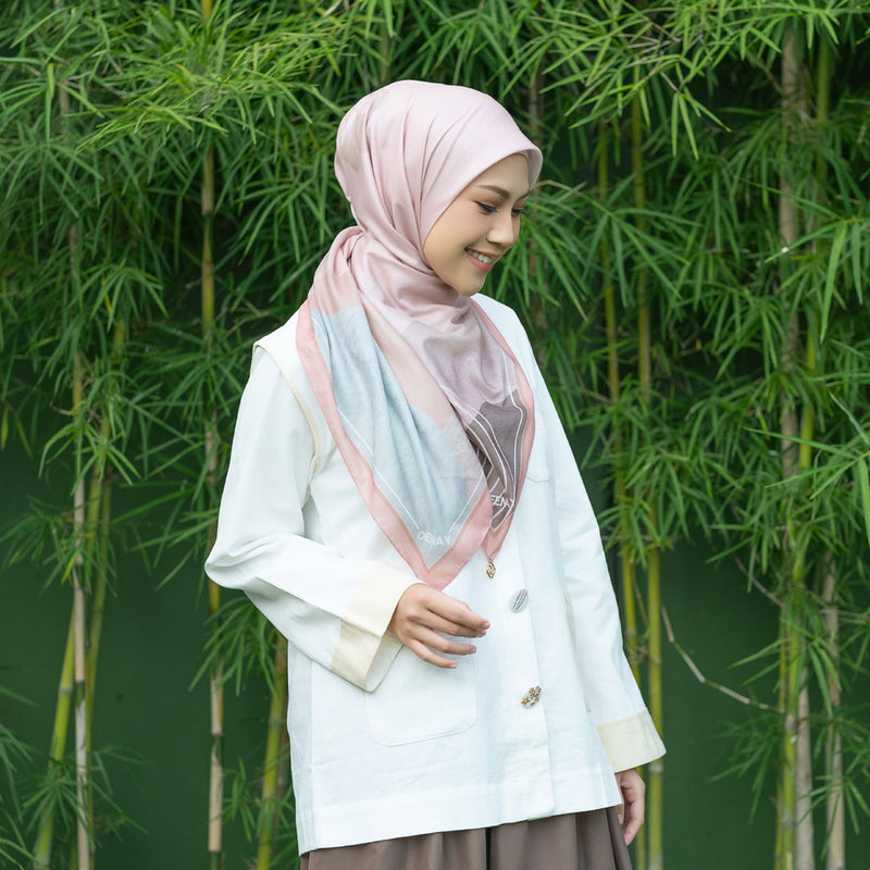 Hijab Motif Segi Empat Deenay Erina Series