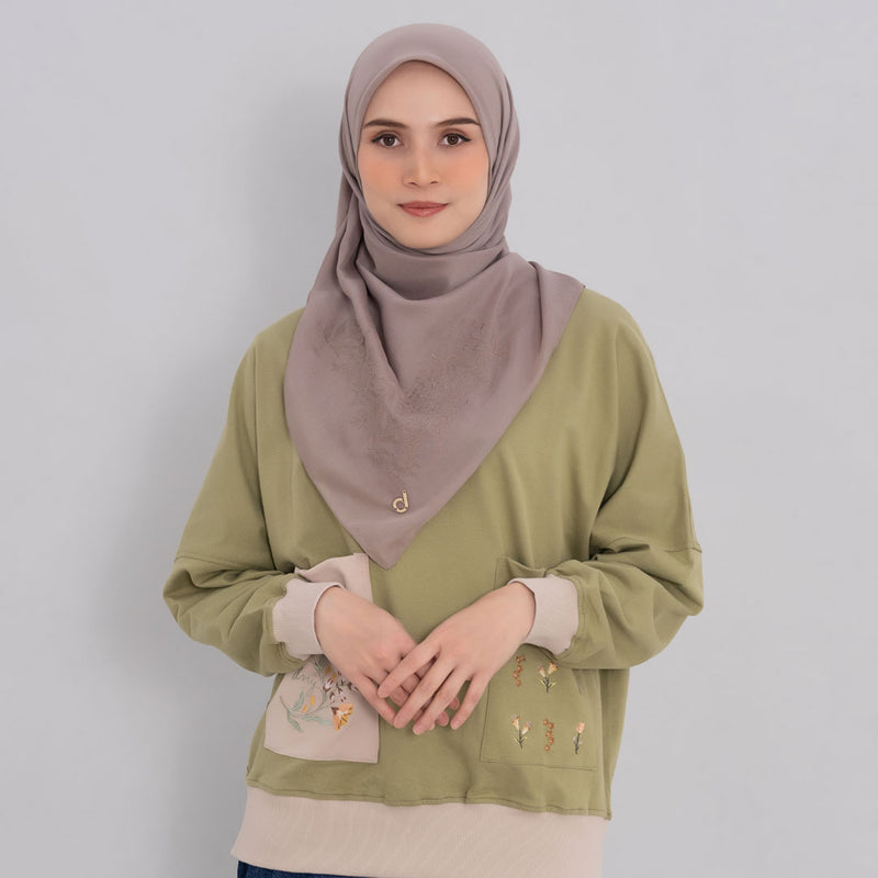 HIJAB DEENAY MOTIF SEGI EMPAT AZZEZA SERIES