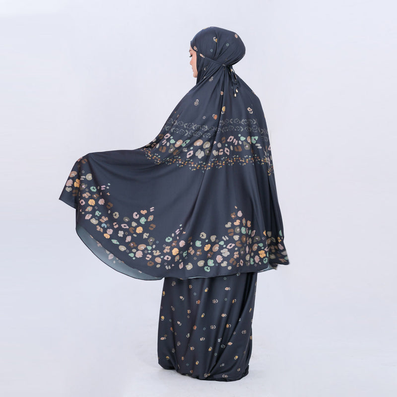 DEENAY FARAH PRAYER ROBE