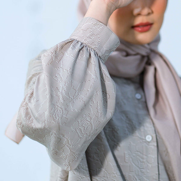 SHIRT DEENAY X SYAGINI BLOOM TAUPE