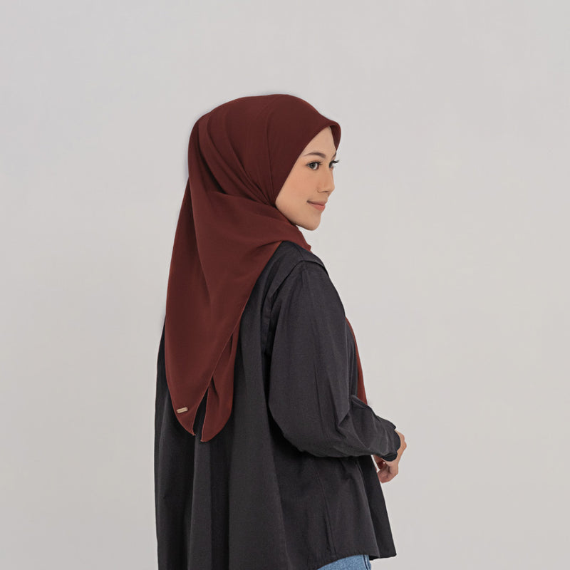 HIJAB POLOS SEGI EMPAT DENAY SEVILLE SERIES