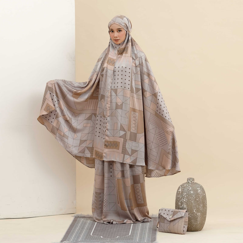 PRAYER ROBE DEENAY HAFSHAH TAUPE