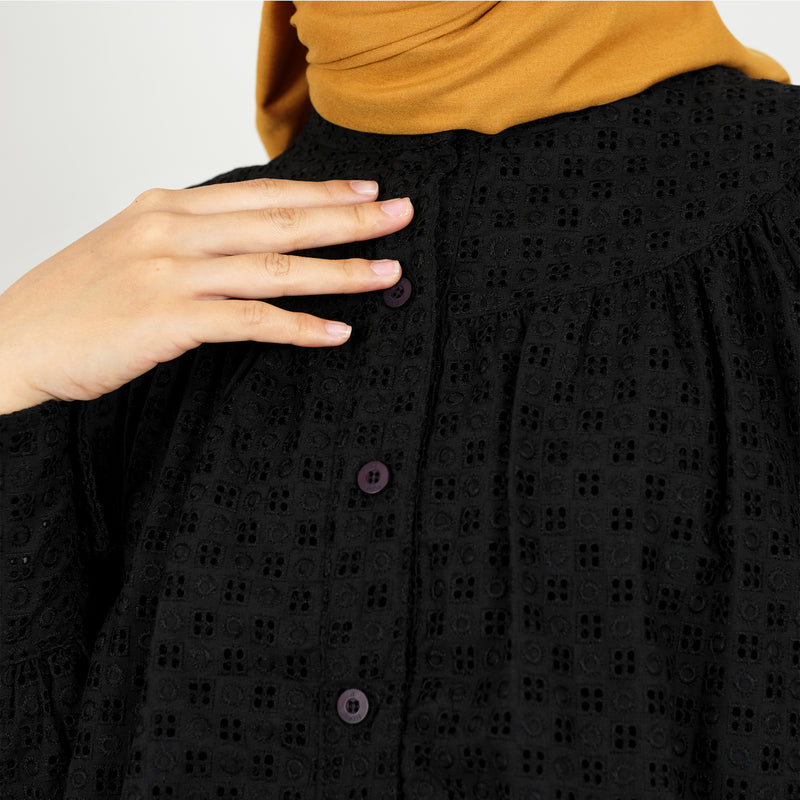 EMBROIDERY BLOUSE DEENAY MONTRA BLACK